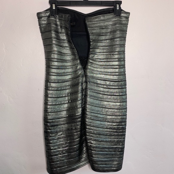 BCBG Silver Metallic Bandage Dress size Small - Picture 4 of 8